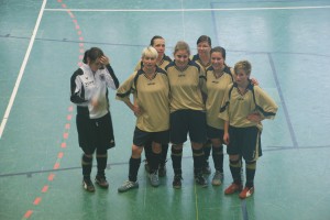 5ter Platz: Damen-Team Hildesheim freut sich / v.l.n.r. I. Franzmann, R. Prystawek, N. Ibe-Mannchen, M. Waterman, D. Gauert, L. Kompa, L. Kühl