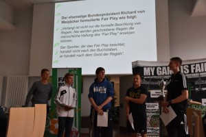 Fair-Play-Cup 2015, Benjamin Zink beim Vortrag