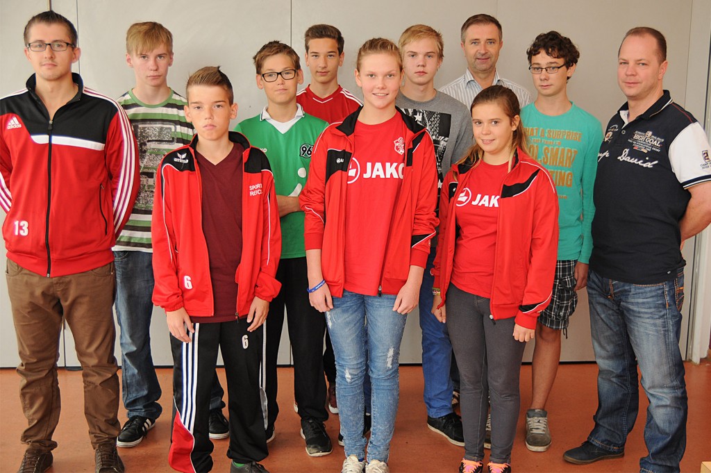 Der NFV-Kreis Hildesheim begrüßt weitere neun neue Schiedsrichter.