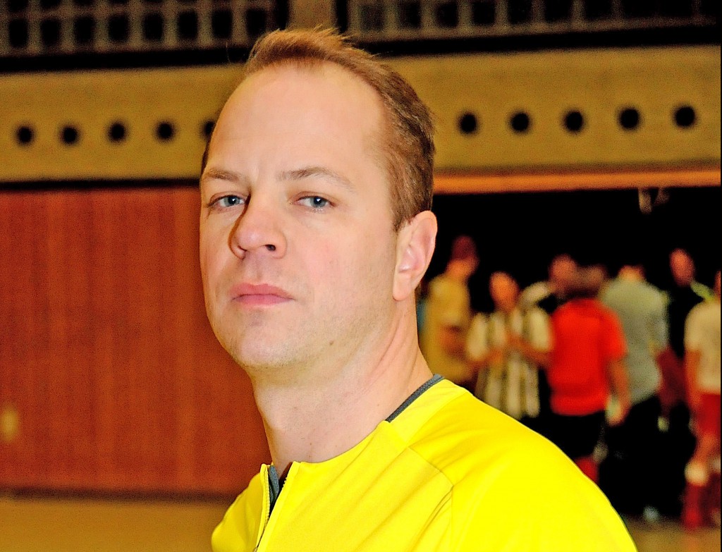 Marcus Schierbaum ist Bezirkslehrwart und DFB-Futsal-Schiedsrichter.