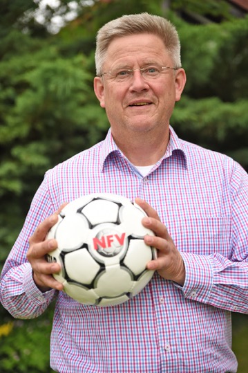 Der NFV-Kreisvorsitzende Detlef Winter feiert seinen 60. Geburtstag.