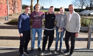 Die Lehrgangsbesten: Falco Böhland, Niklas Hartwig und Jascha Westendorf umrahmt von Nils Schmidt und Marcin Kuczera